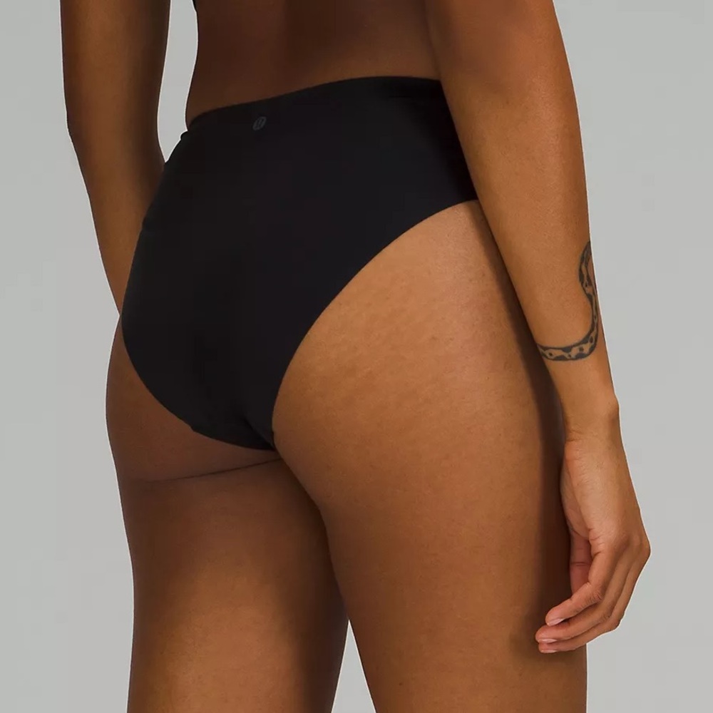 New in Package Lululemon InvisiWear Mid-Rise Bikini Underwear 5 Pack - Picture 3 of 6
